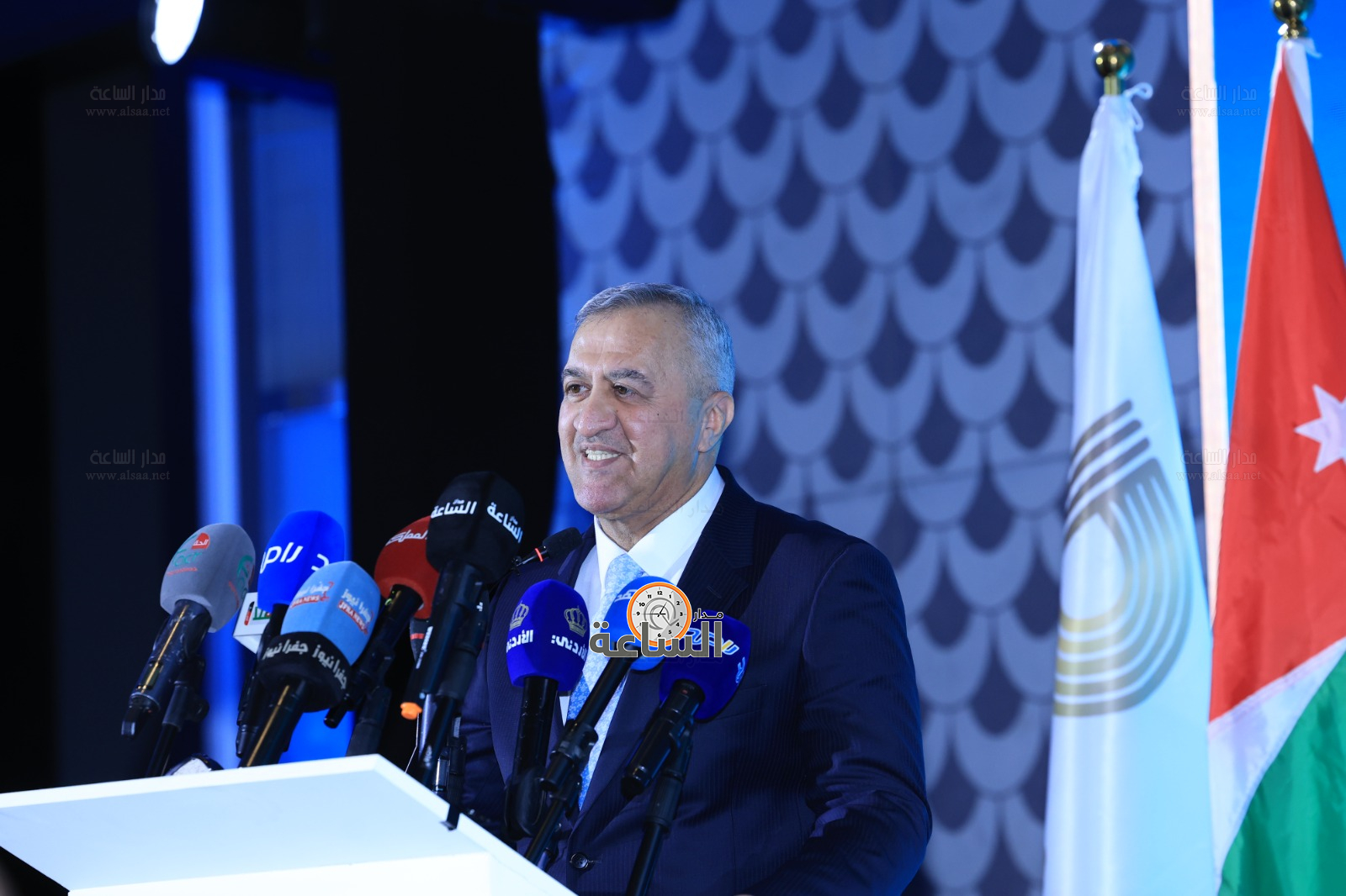 Madar Al-Saa Images 0.15613449681019353