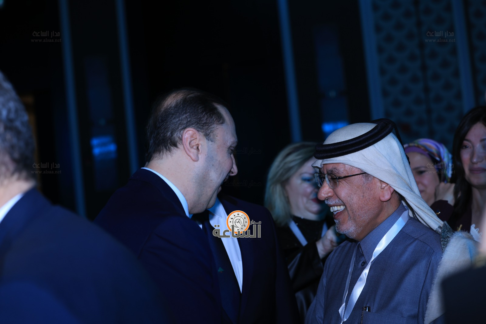 Madar Al-Saa Images 0.4349323362850519