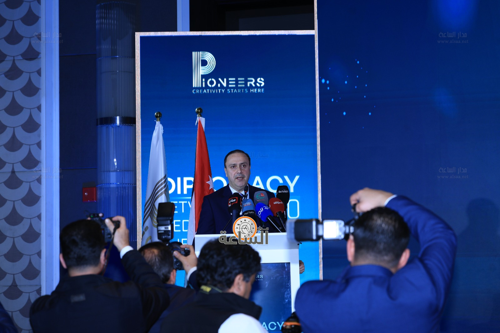 Madar Al-Saa Images 0.2592249514484596