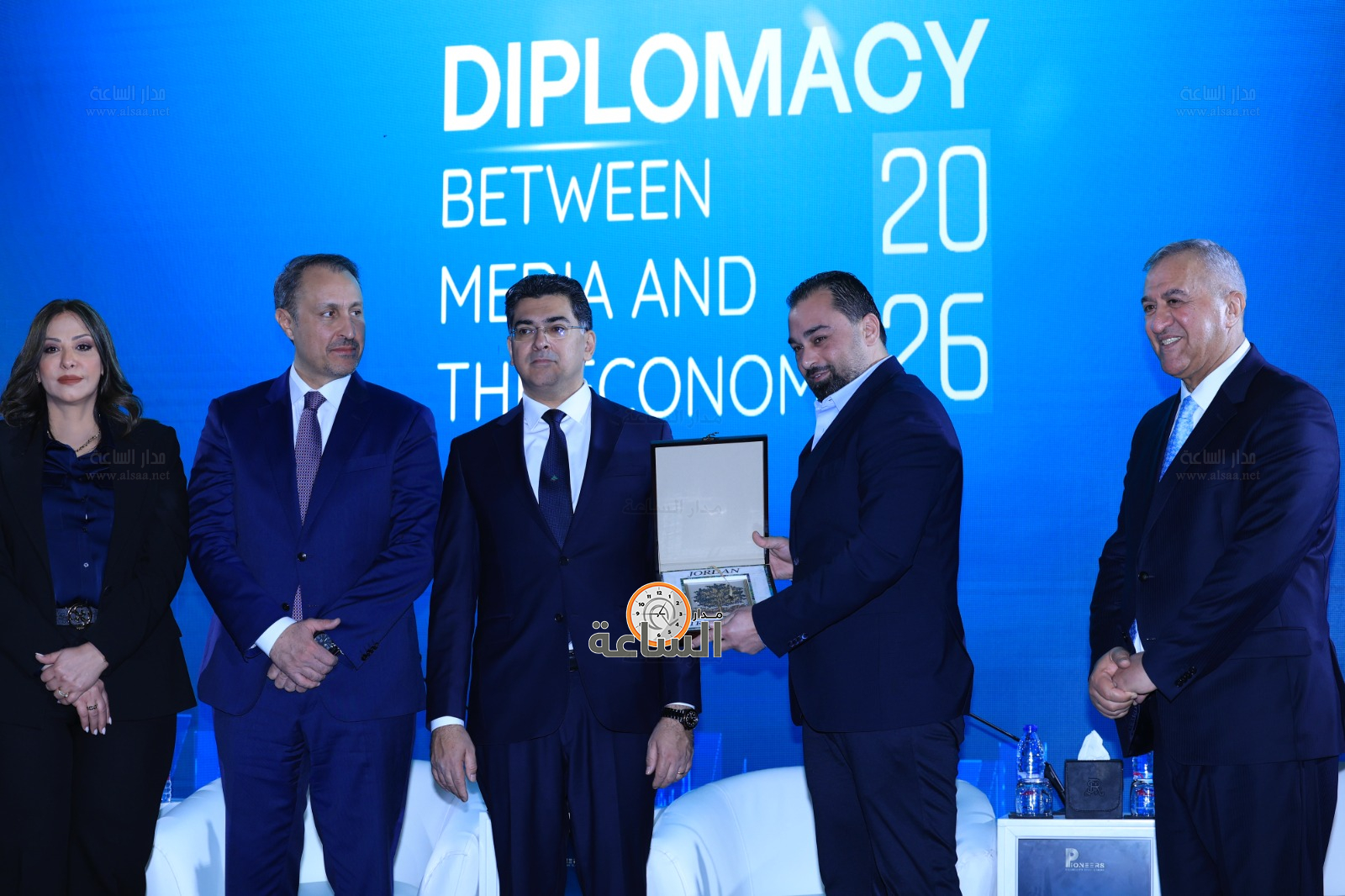 Madar Al-Saa Images 0.25212912988229386