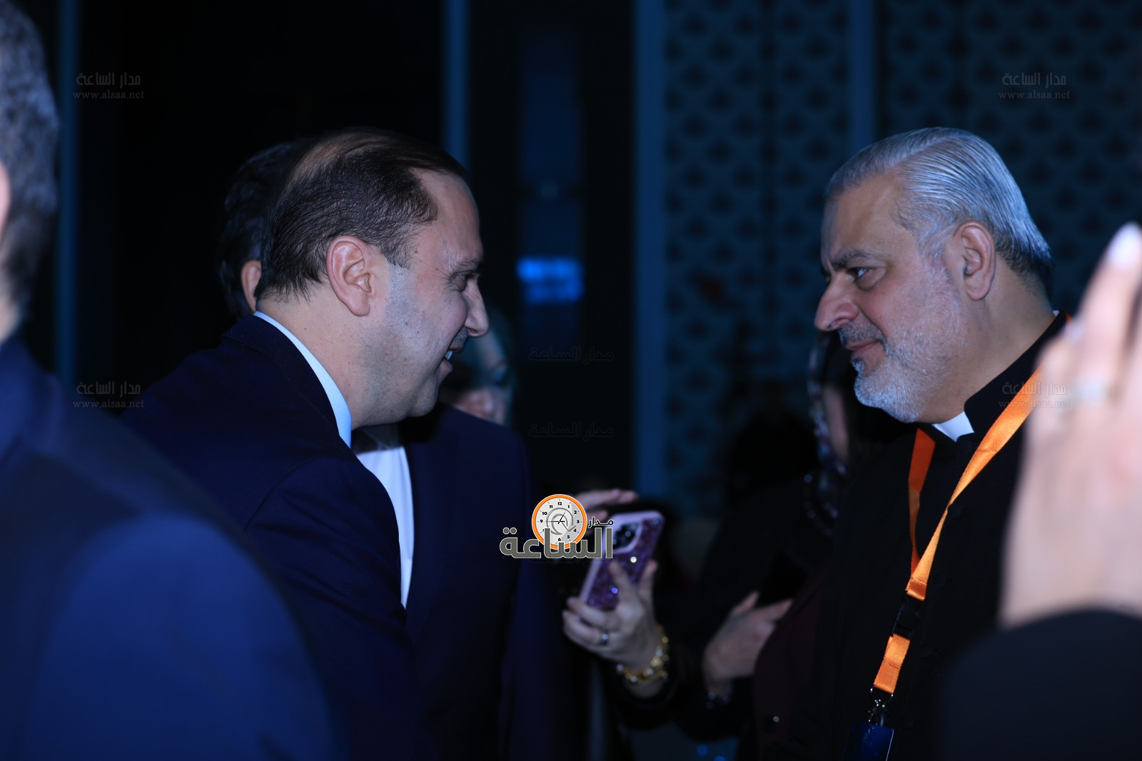 Madar Al-Saa Images 0.8759810611357024