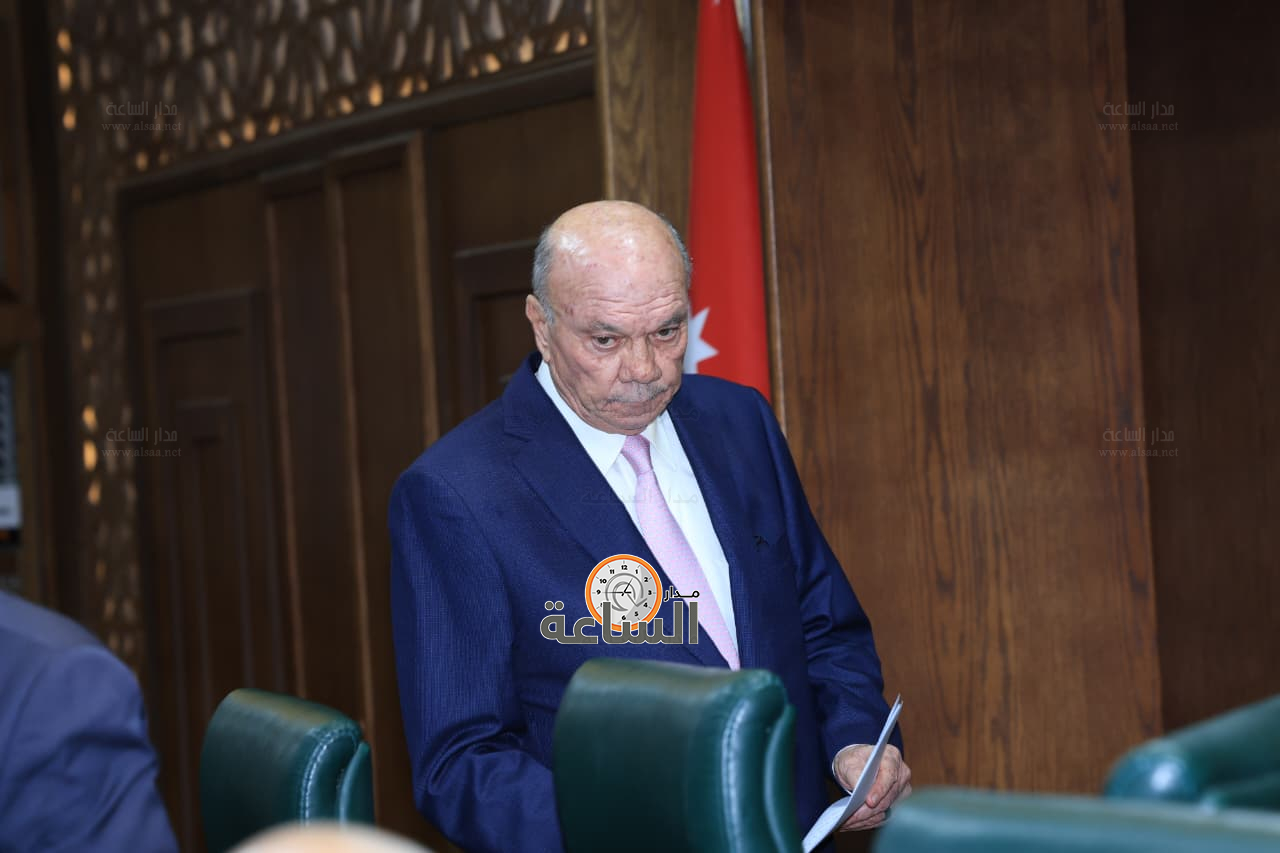 Madar Al-Saa Images 0.47110640874072307