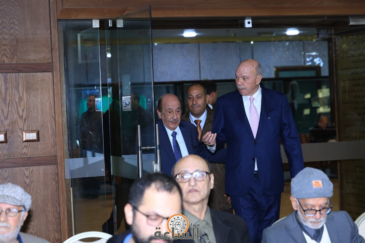 Madar Al-Saa Images 0.23650624313719704