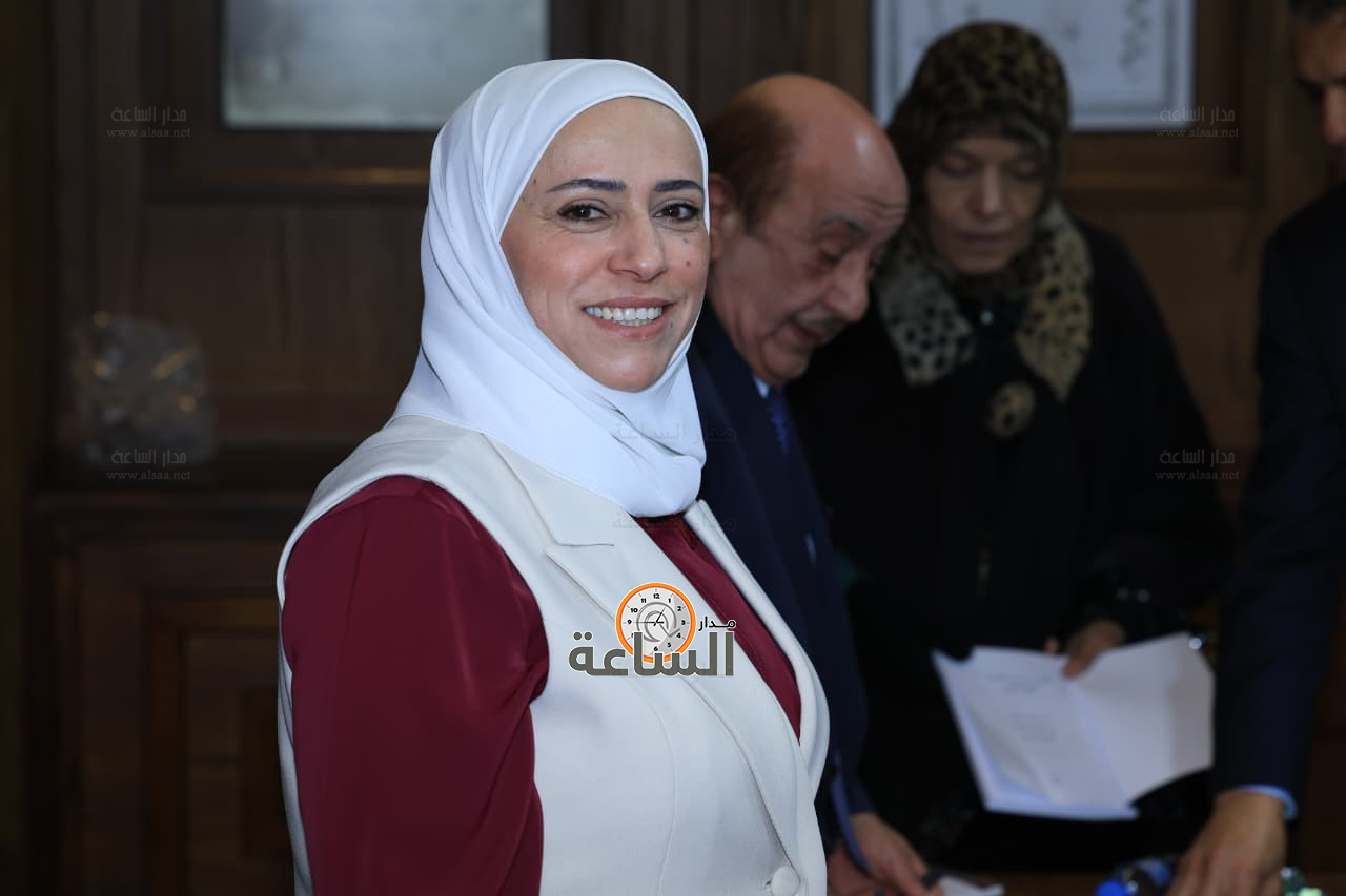 Madar Al-Saa Images 0.5000307256042641