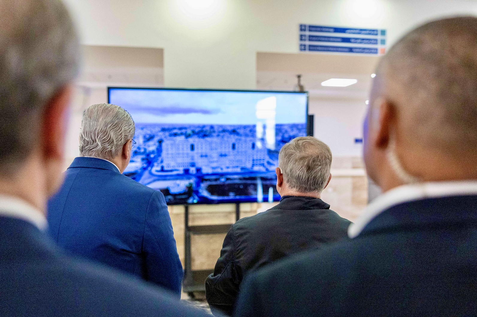 Madar Al-Saa Images 0.8792327034327898