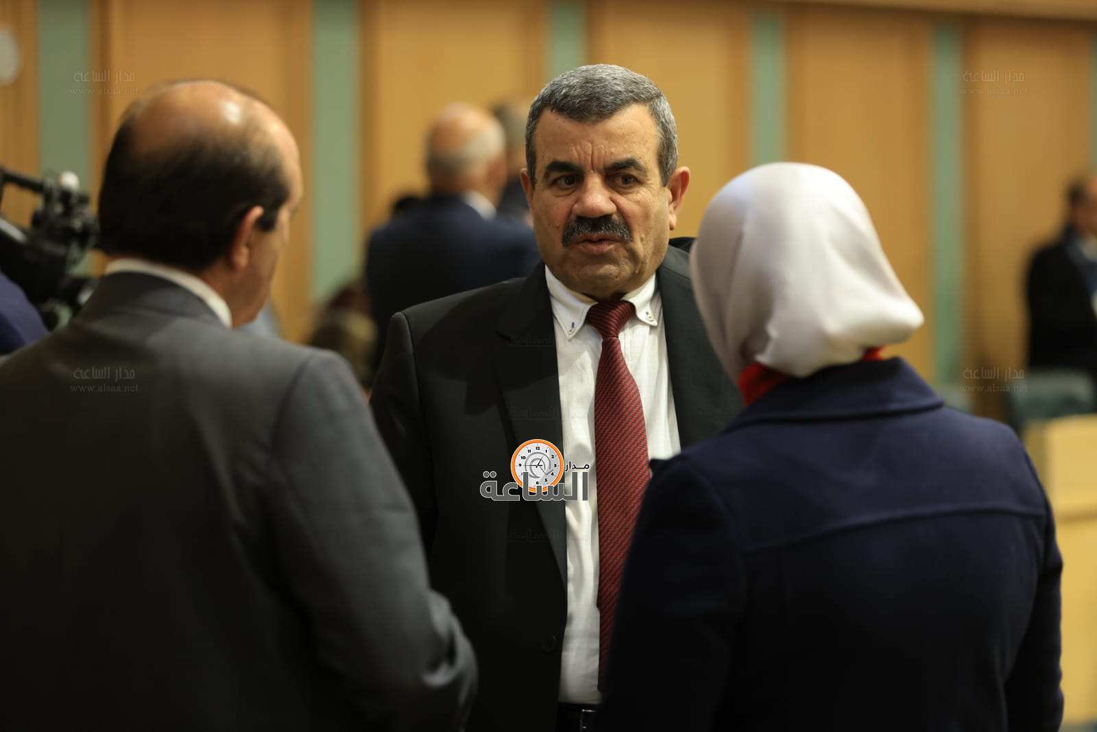 Madar Al-Saa Images 0.6490442908580928