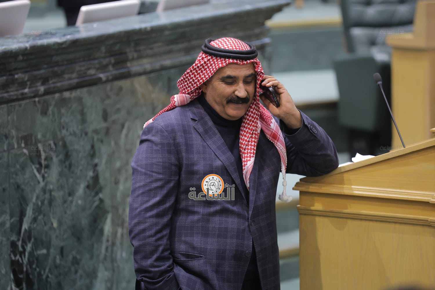 Madar Al-Saa Images 0.8974683514993764