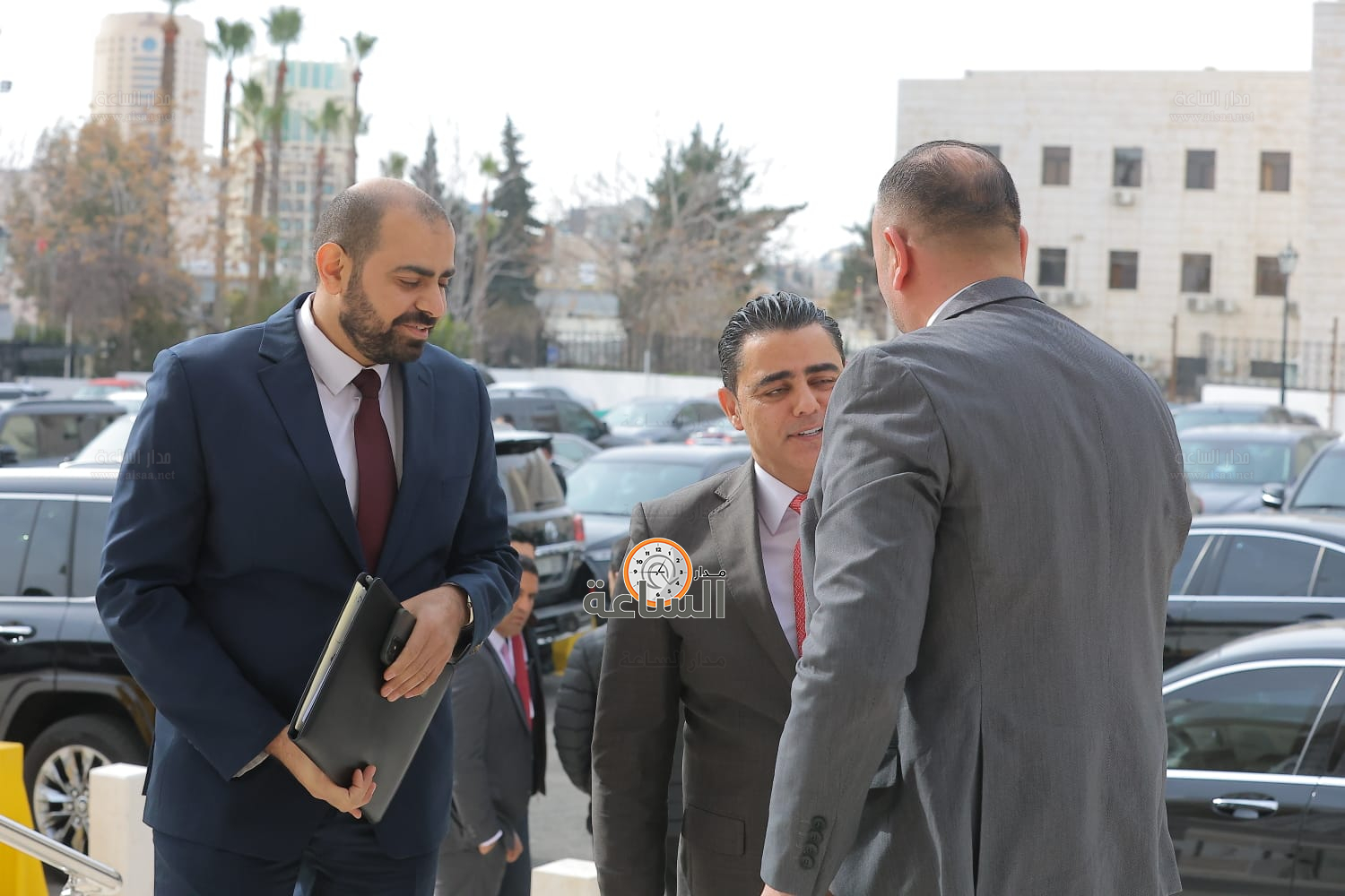 Madar Al-Saa Images 0.5214233507127393