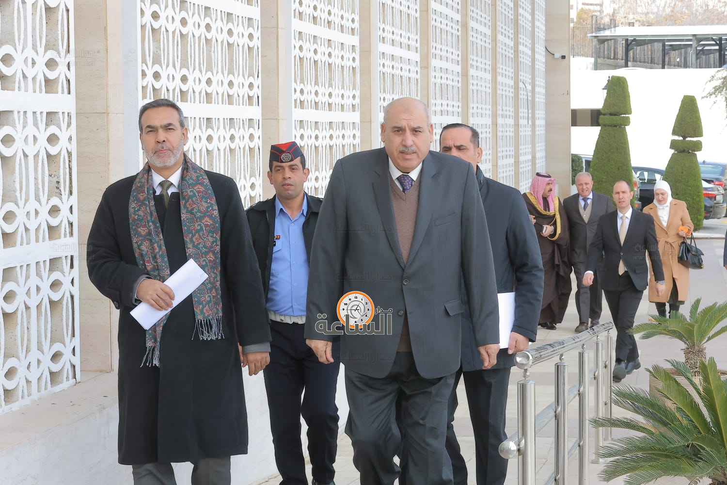 Madar Al-Saa Images 0.16411209551085015