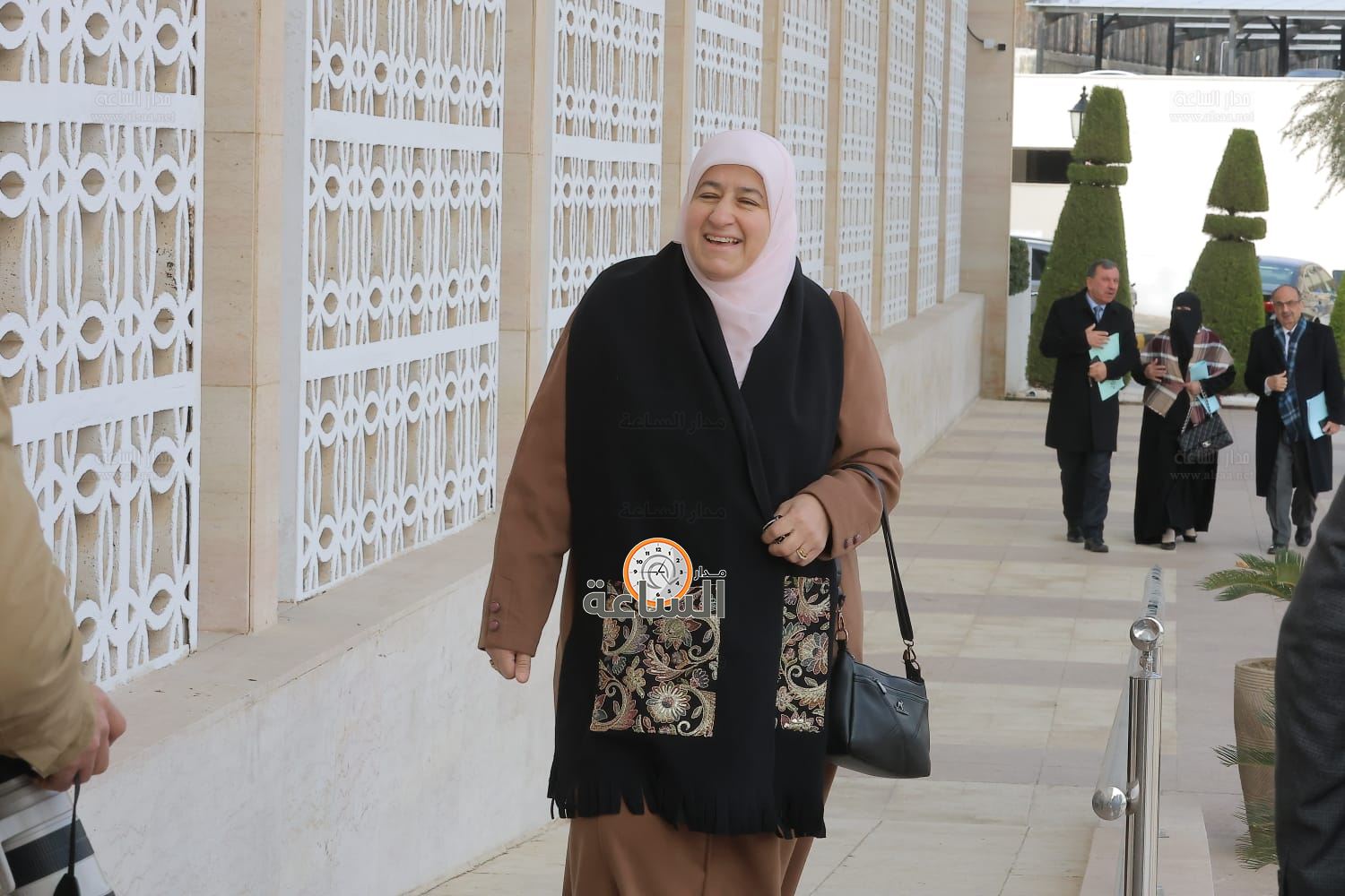 Madar Al-Saa Images 0.2579170747883456