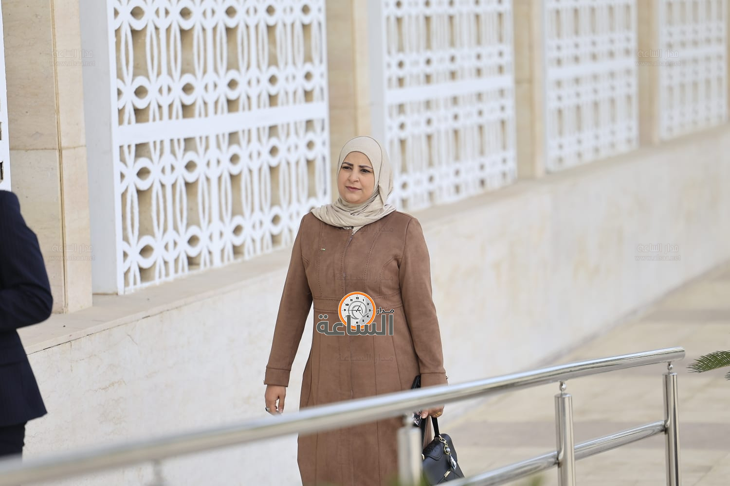 Madar Al-Saa Images 0.0019320213654343554