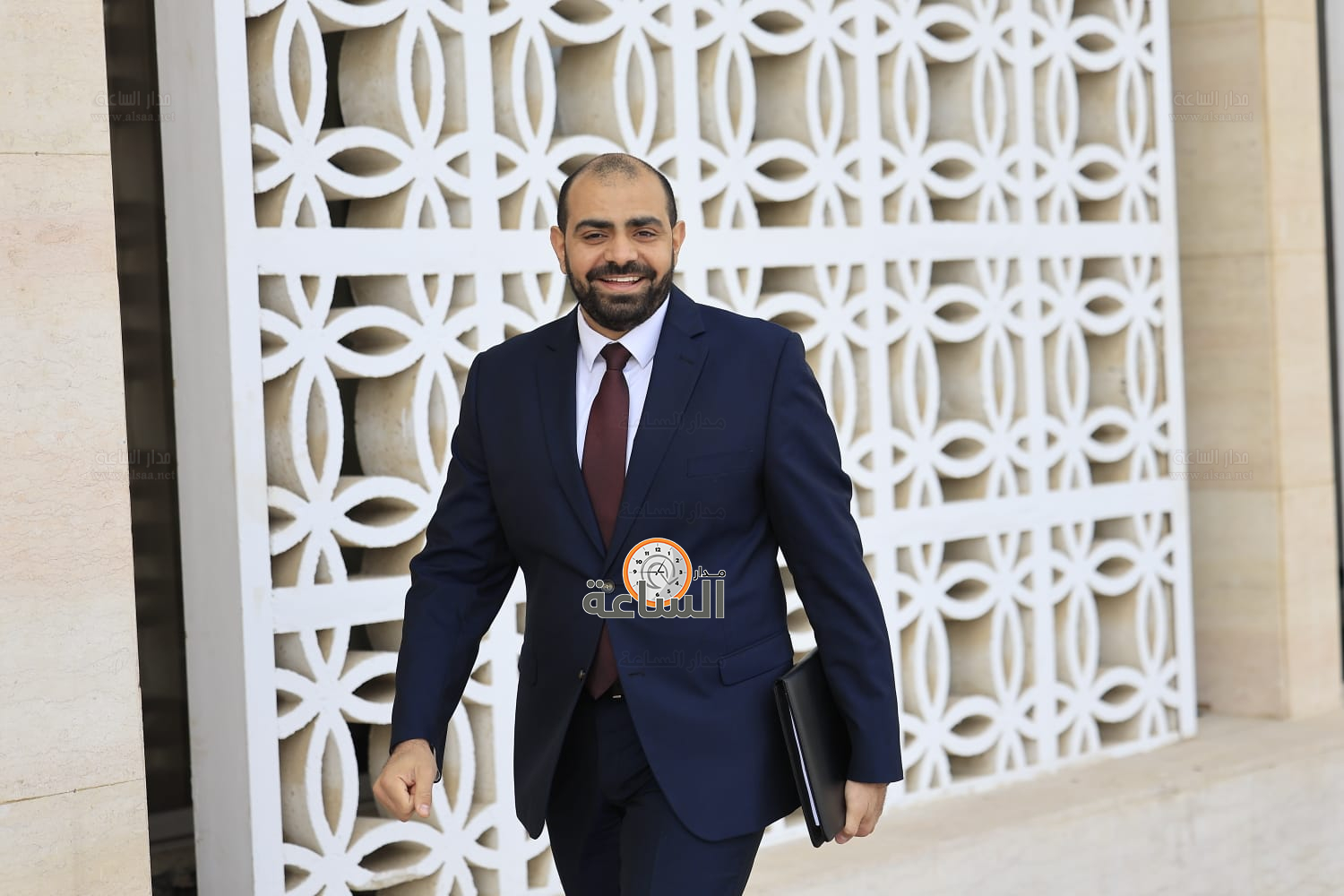 Madar Al-Saa Images 0.4970022242760146