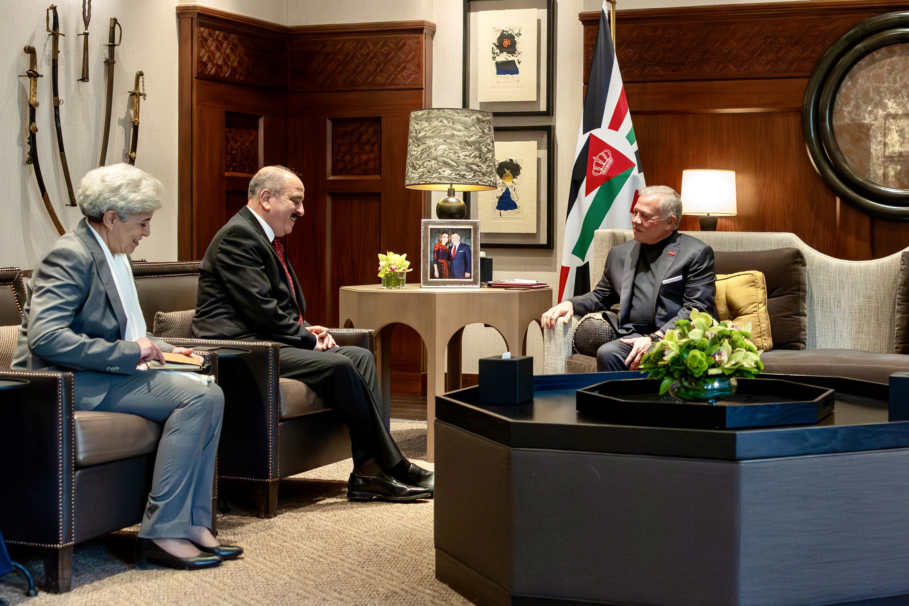 Madar Al-Saa Images 0.8544740559847108