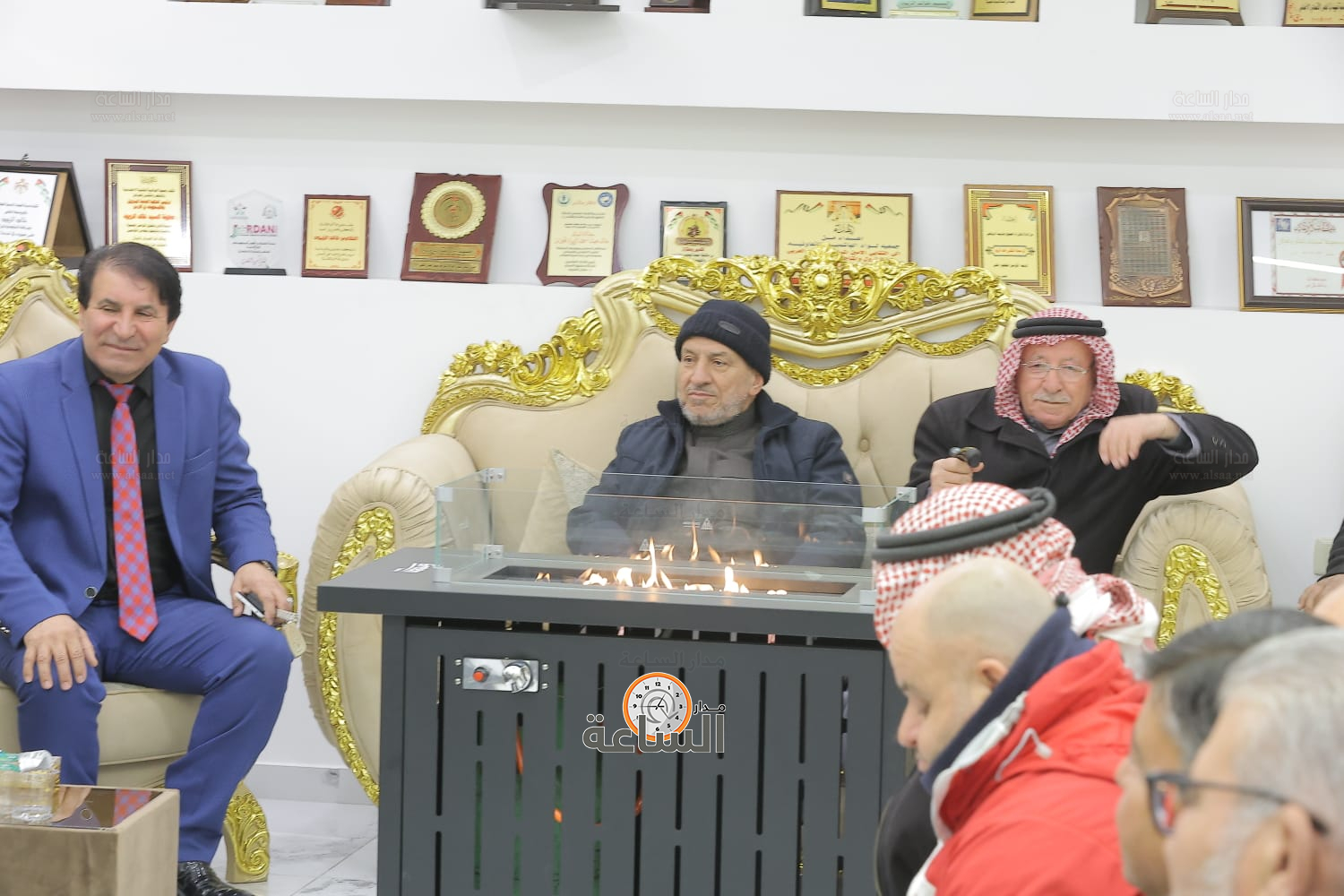 Madar Al-Saa Images 0.7092832029225664