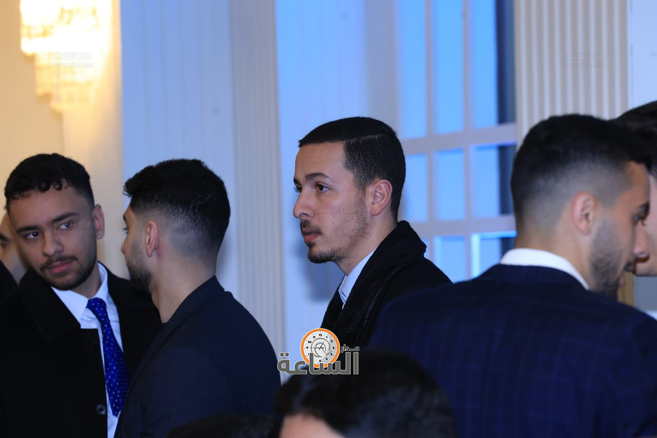 Madar Al-Saa Images 0.7399280737212224