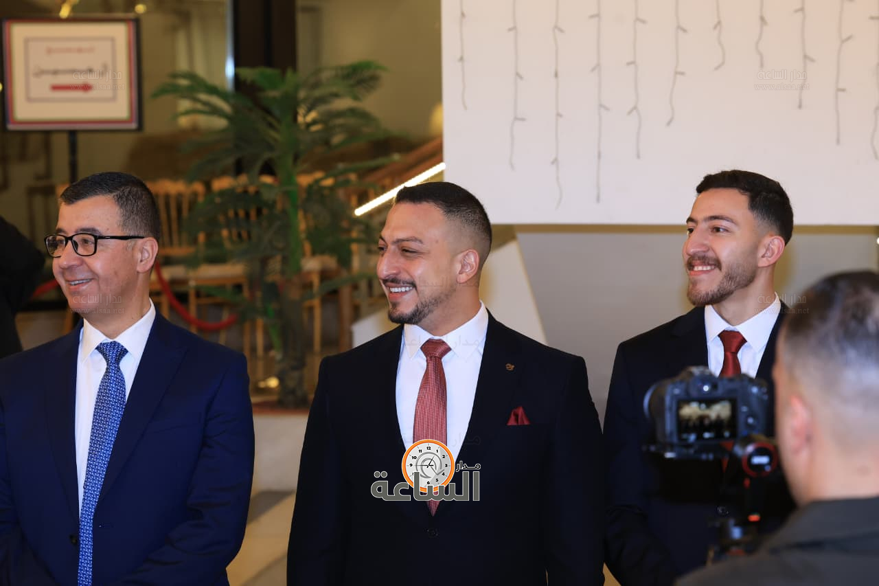 Madar Al-Saa Images 0.6915014188320469