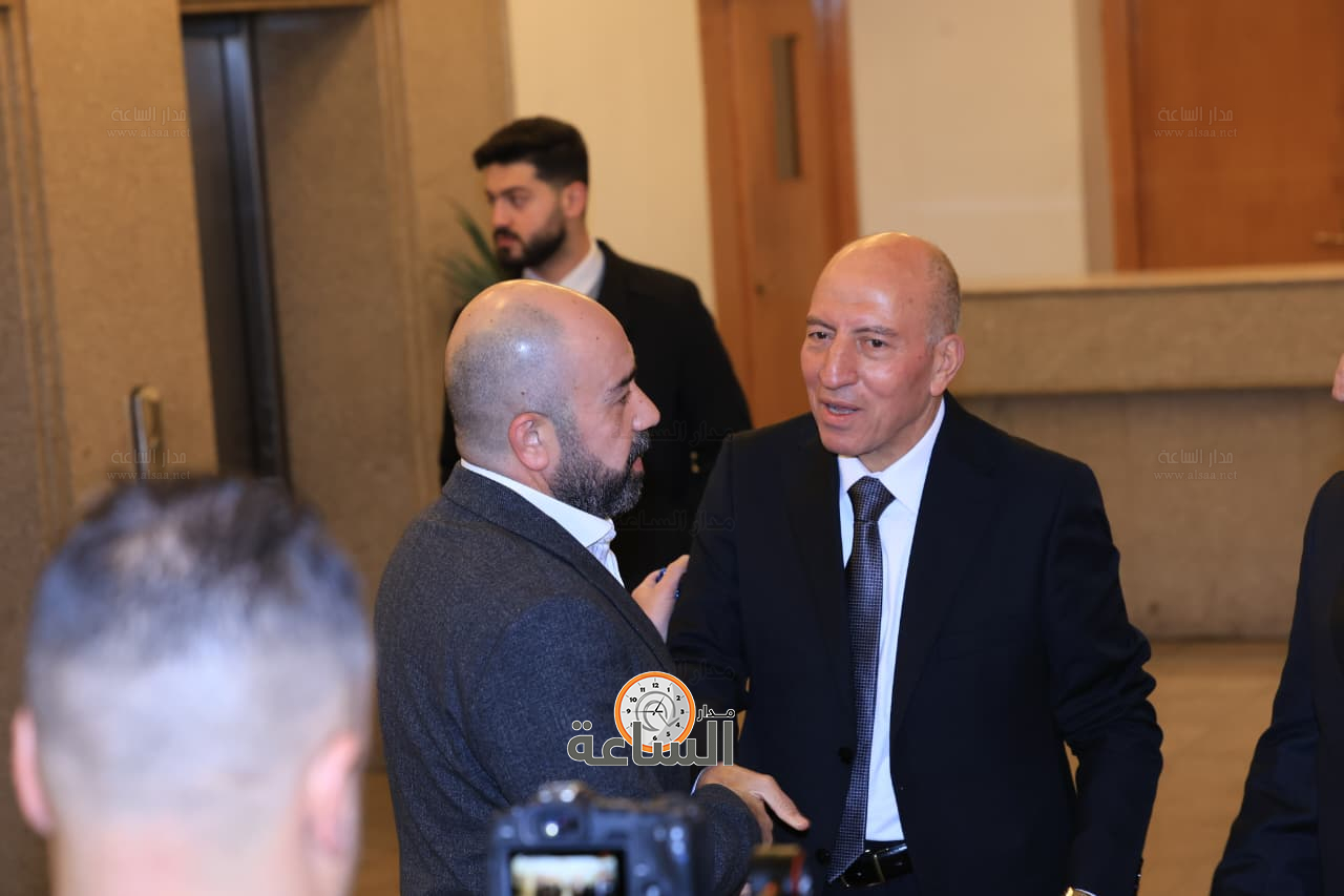 Madar Al-Saa Images 0.3994008622249725