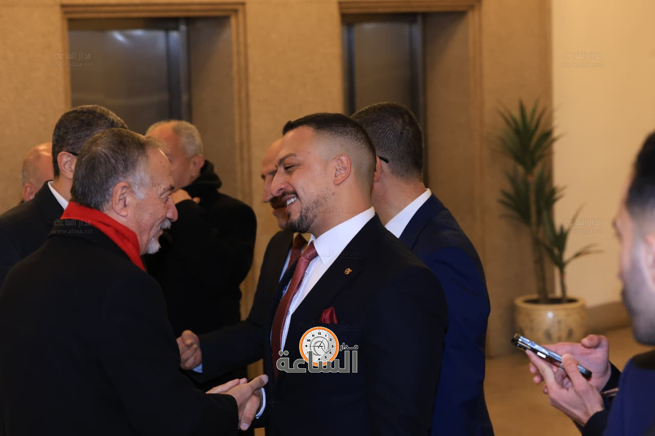 Madar Al-Saa Images 0.6968622589293487