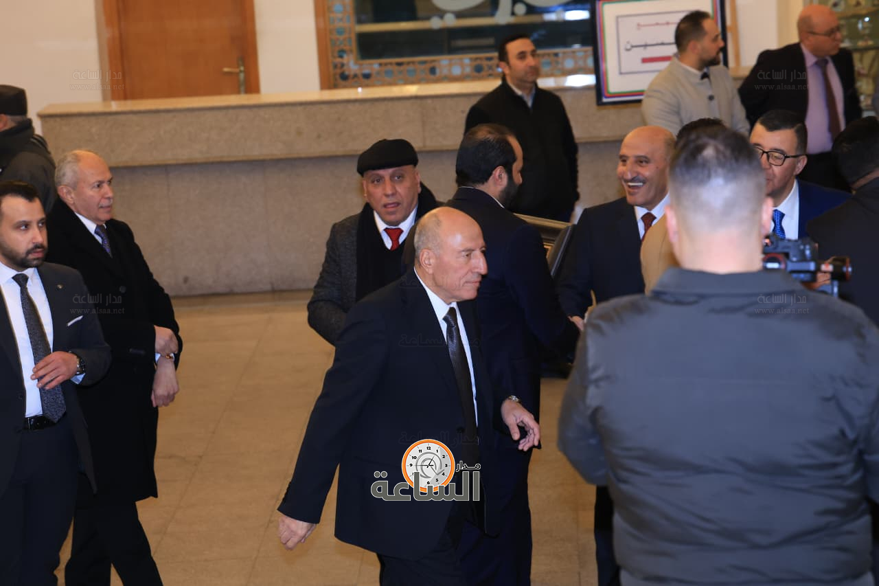 Madar Al-Saa Images 0.13017645520043808