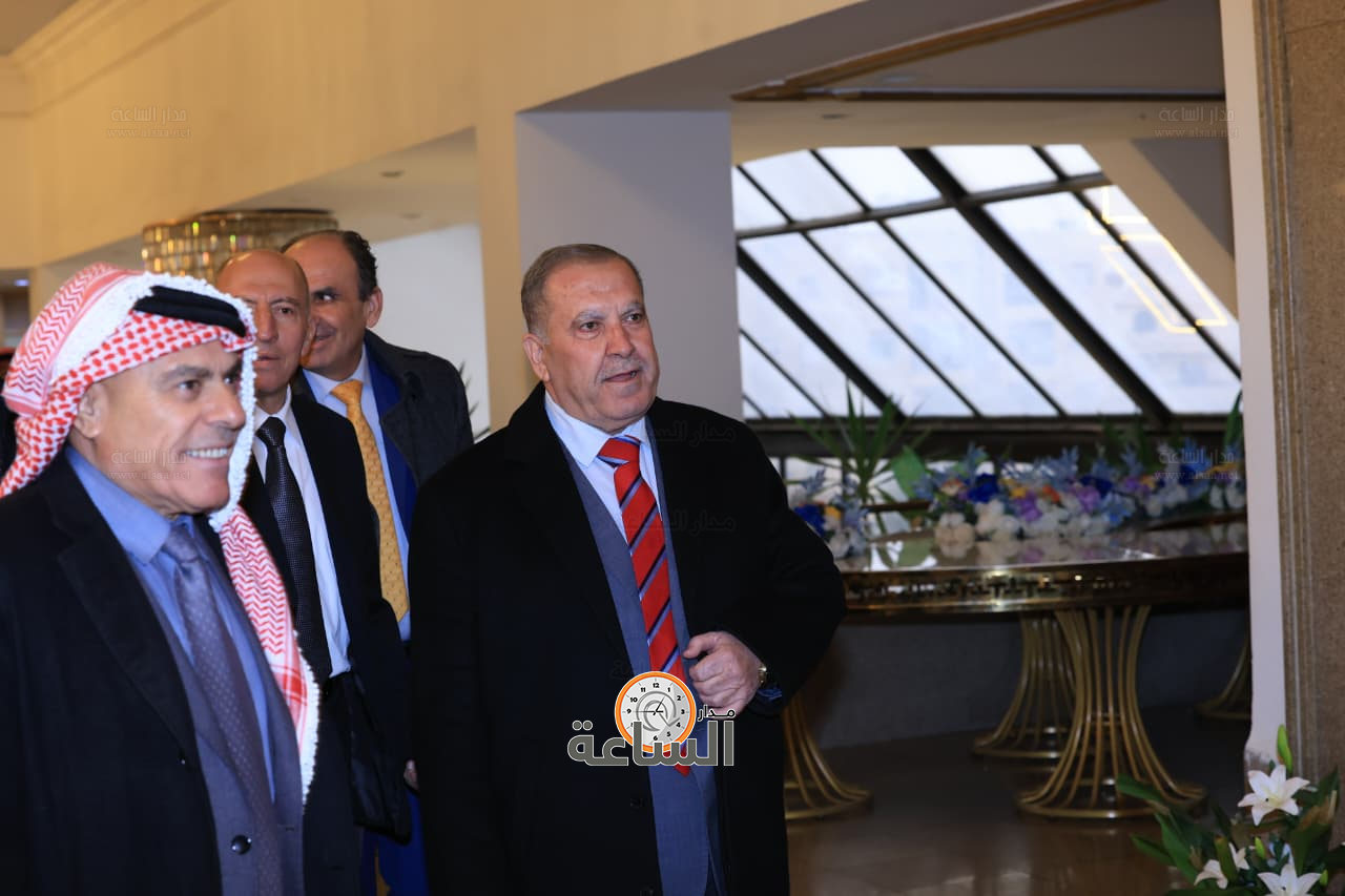 Madar Al-Saa Images 0.41428039040144937