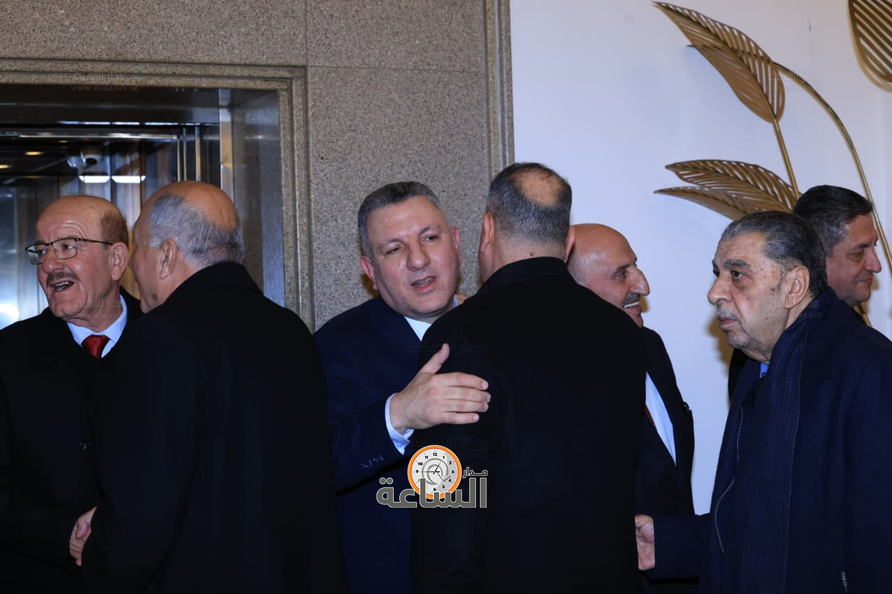 Madar Al-Saa Images 0.49823141069593135