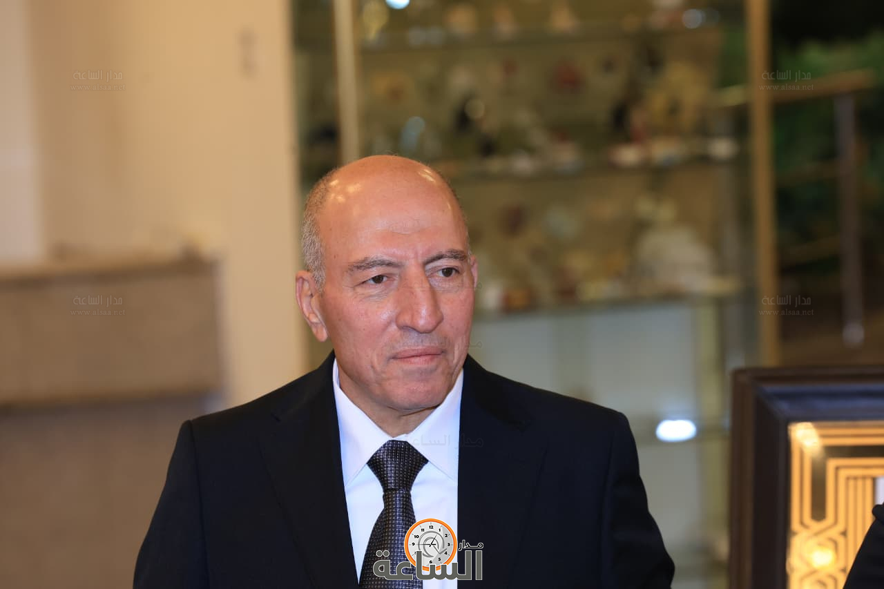 Madar Al-Saa Images 0.7049275334916122