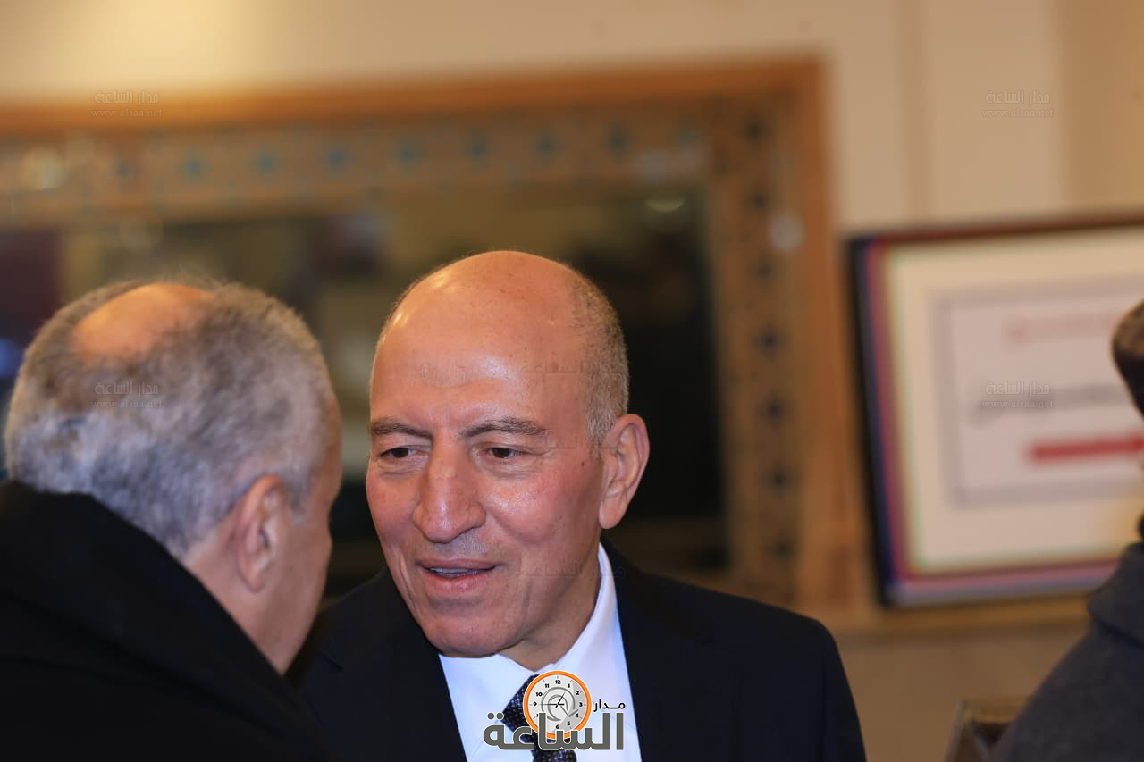 Madar Al-Saa Images 0.15666407952985284