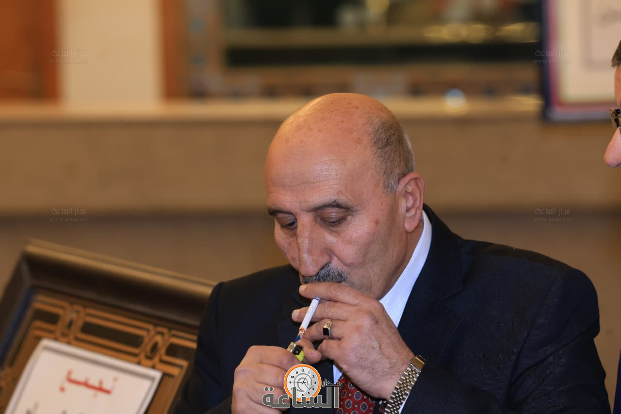 Madar Al-Saa Images 0.24289064224042123