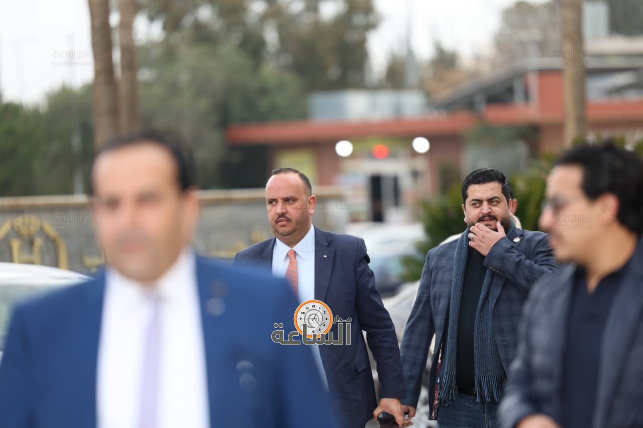 Madar Al-Saa Images 0.41736629978214346