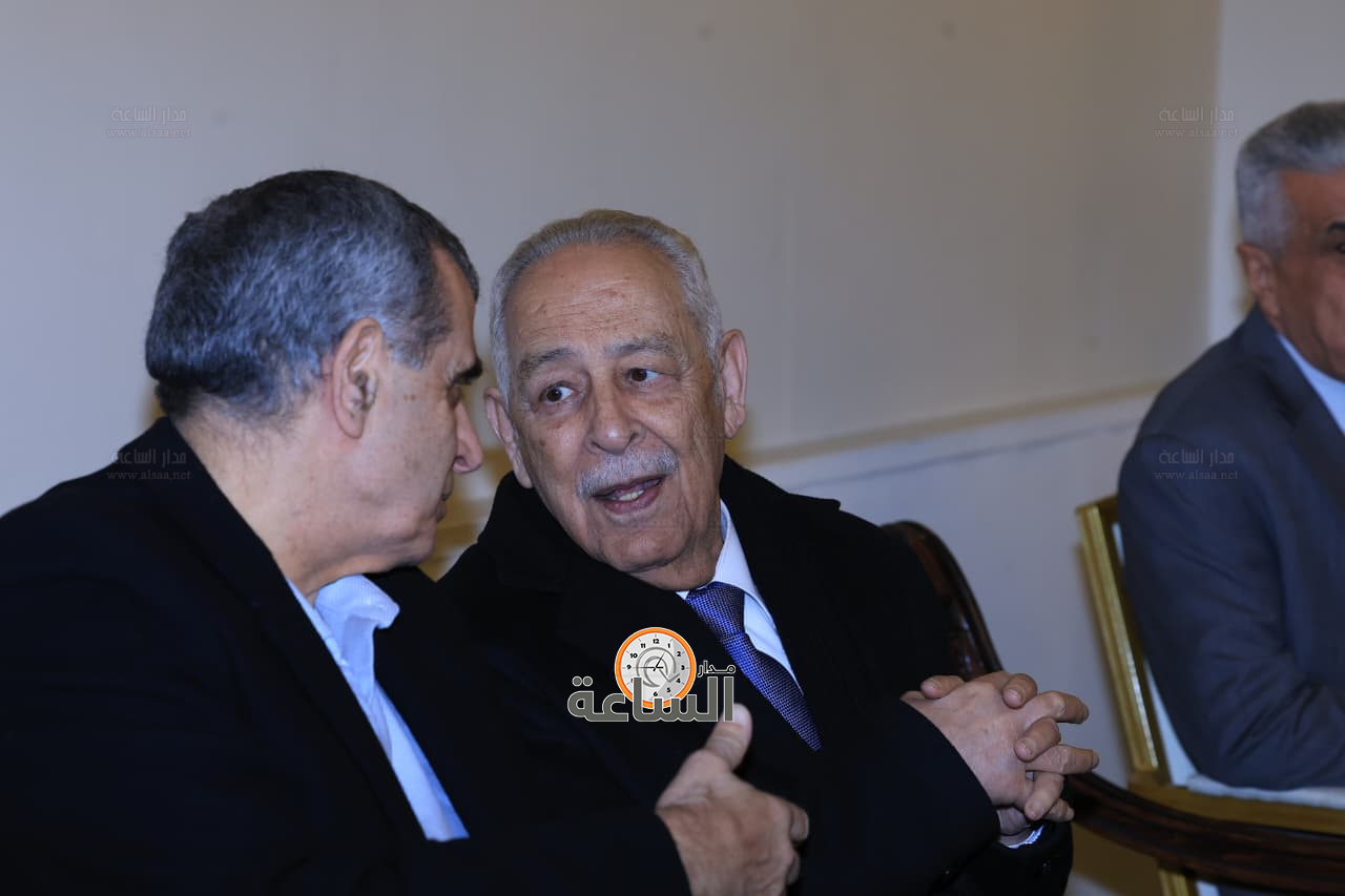 Madar Al-Saa Images 0.5299003660014134