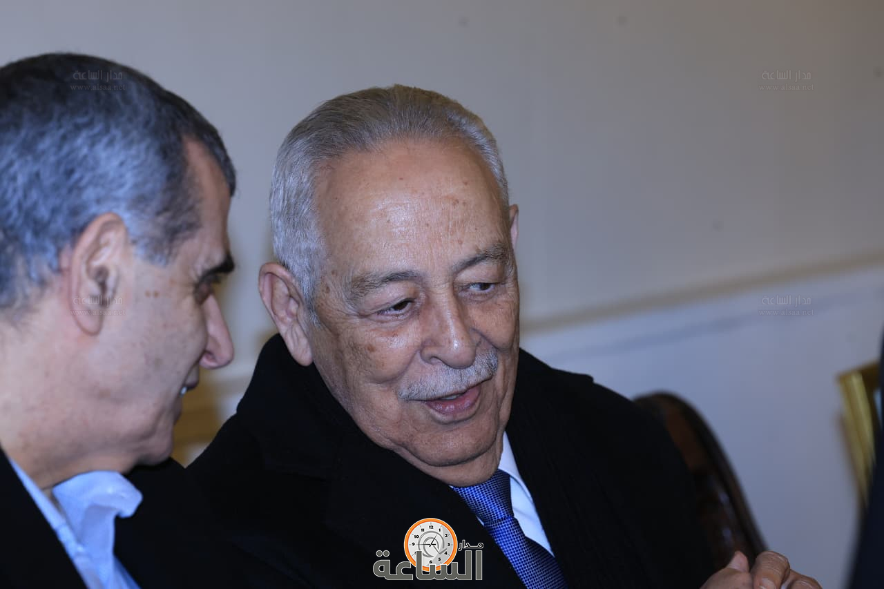 Madar Al-Saa Images 0.15267595382427646