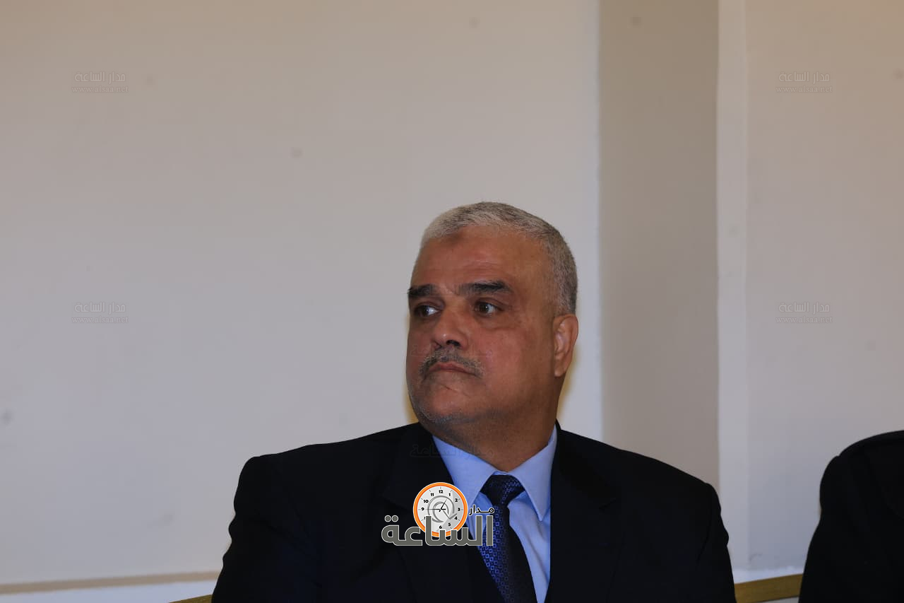 Madar Al-Saa Images 0.1579888189323232