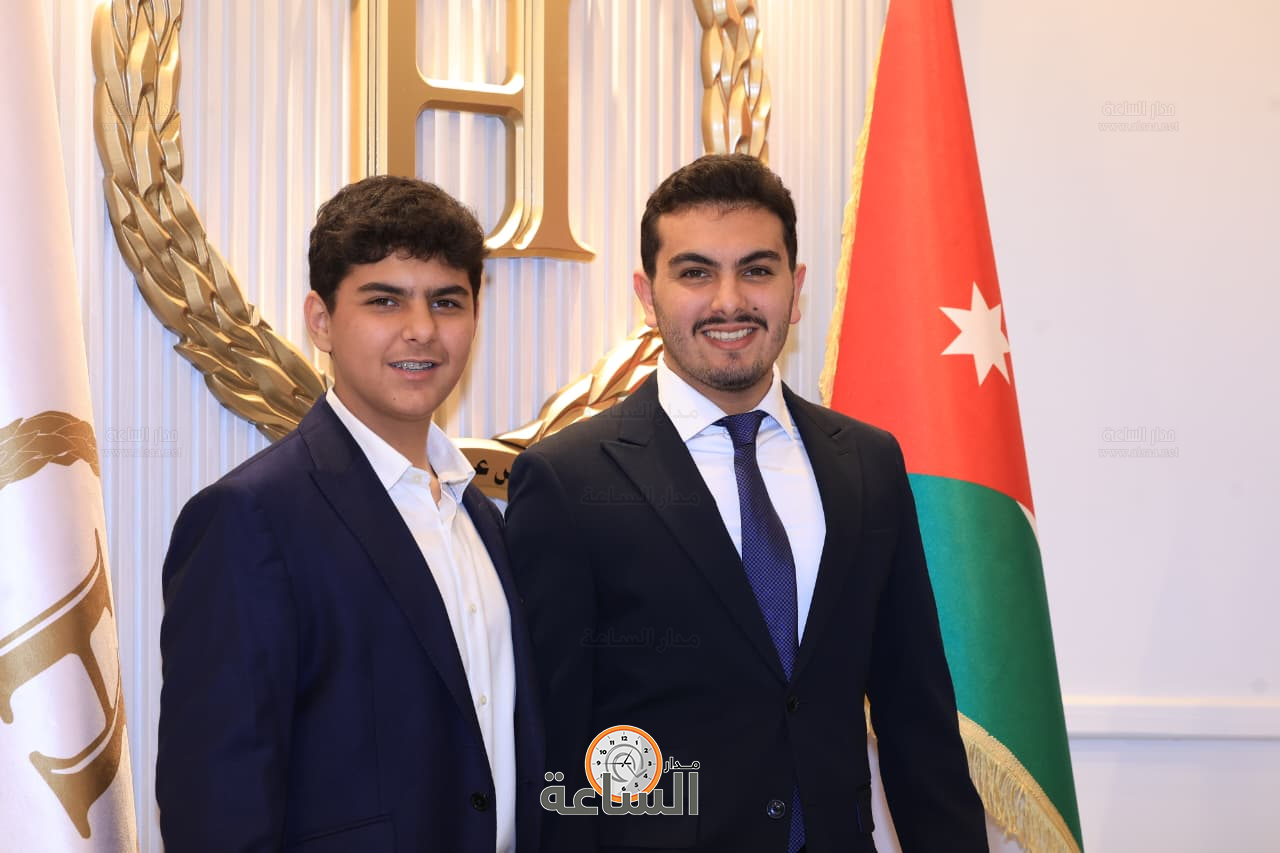 Madar Al-Saa Images 0.01475810578774861