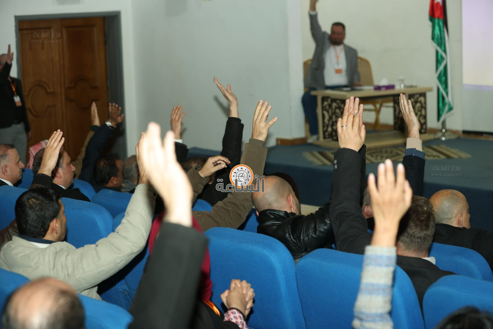 Madar Al-Saa Images 0.6954288470967507