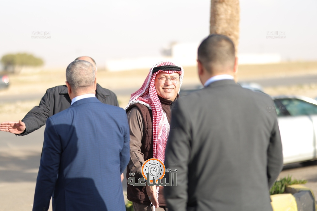 Madar Al-Saa Images 0.33454503879140507