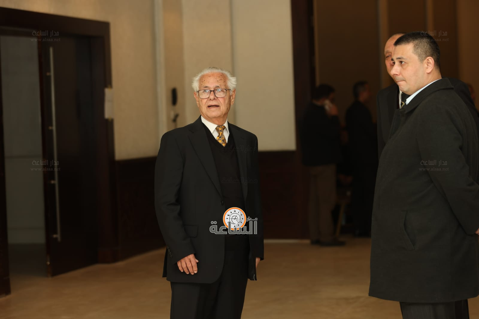 Madar Al-Saa Images 0.37025795401673955