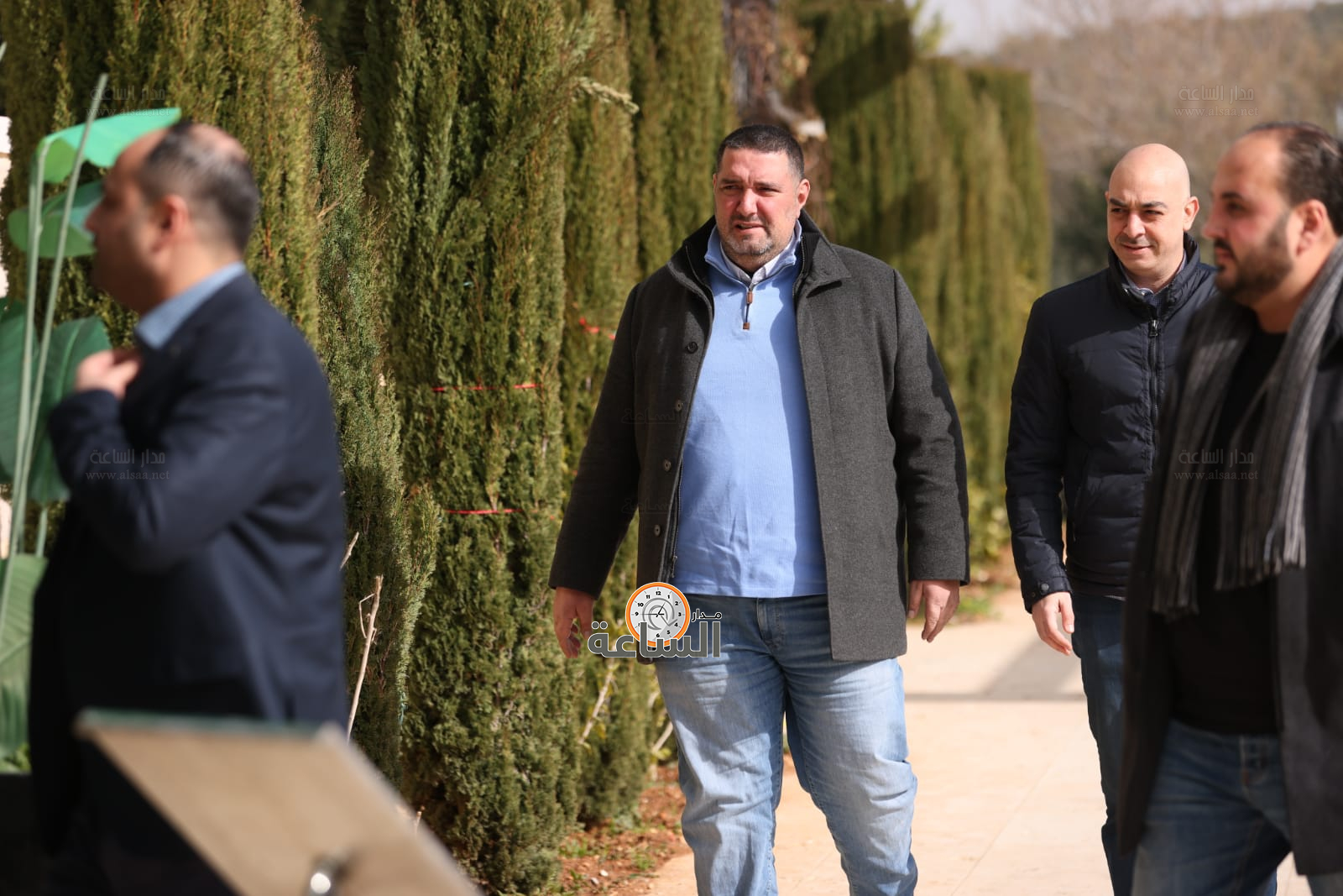 Madar Al-Saa Images 0.061111334986916566