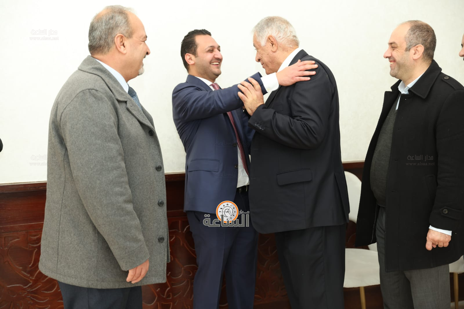 Madar Al-Saa Images 0.15563344726756023