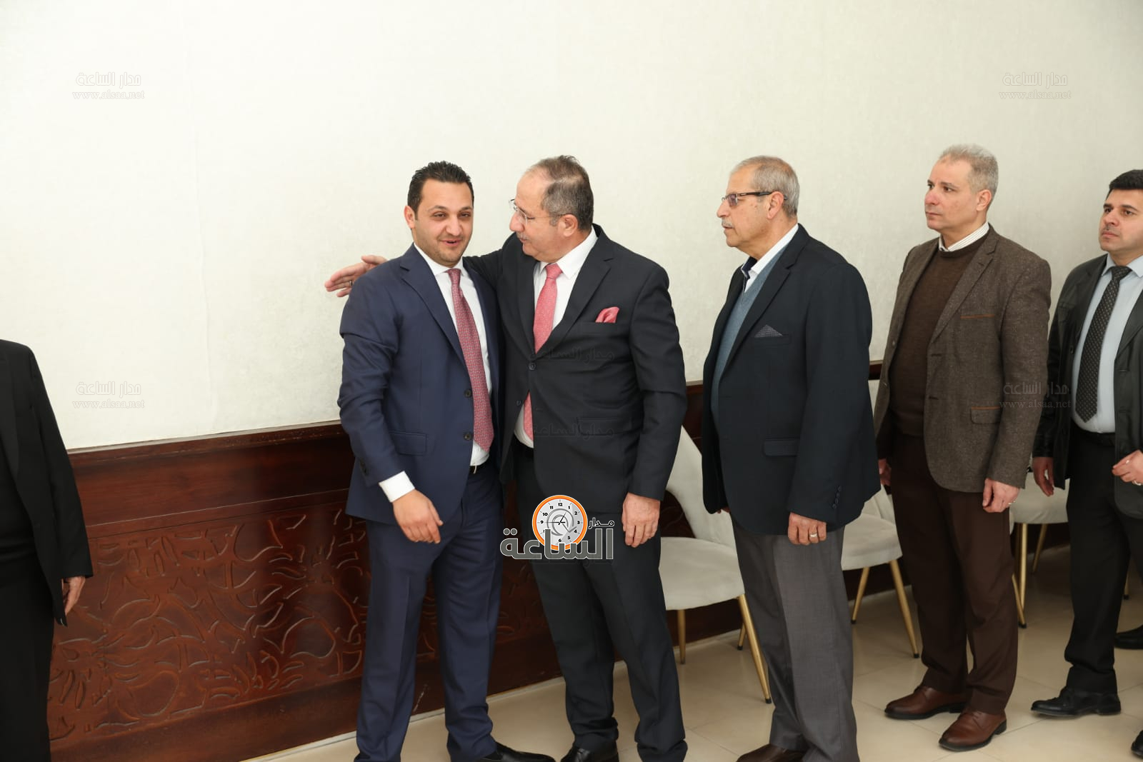 Madar Al-Saa Images 0.9772627147928833