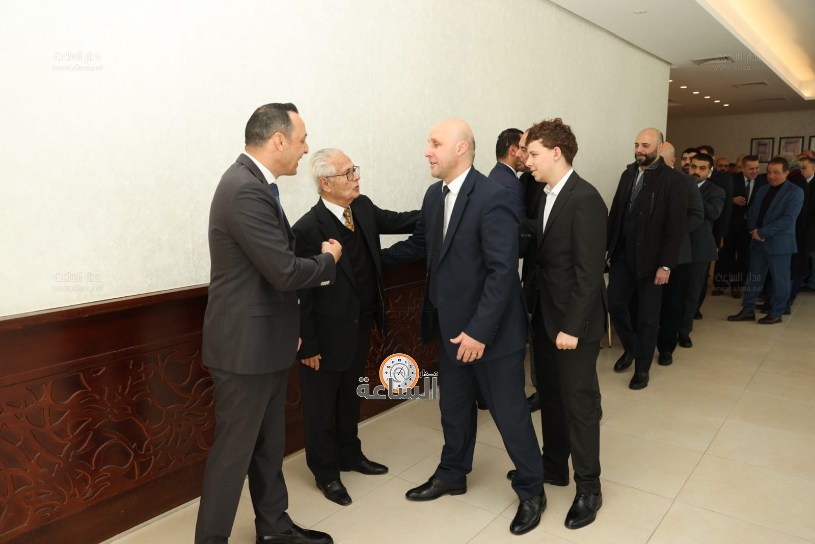 Madar Al-Saa Images 0.8805108240524718