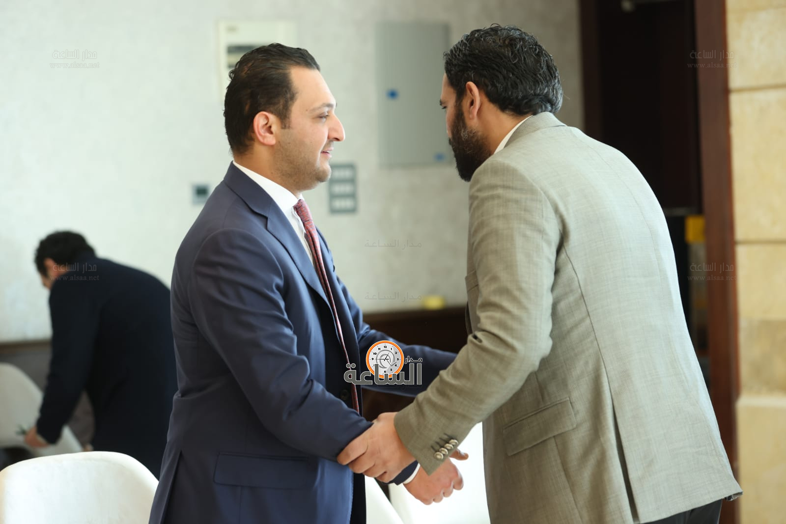 Madar Al-Saa Images 0.48151931096119727