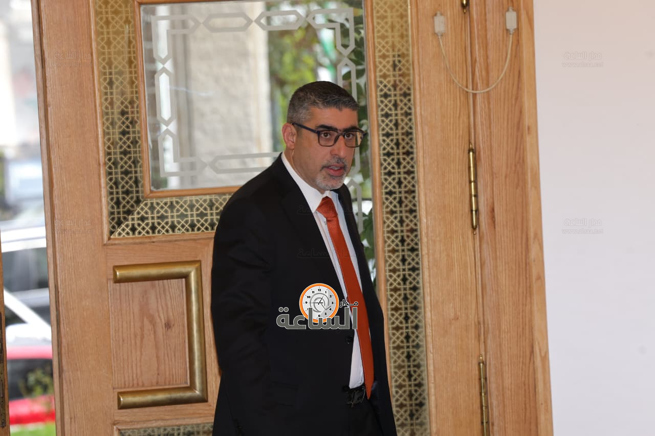 Madar Al-Saa Images 0.5970315875998733