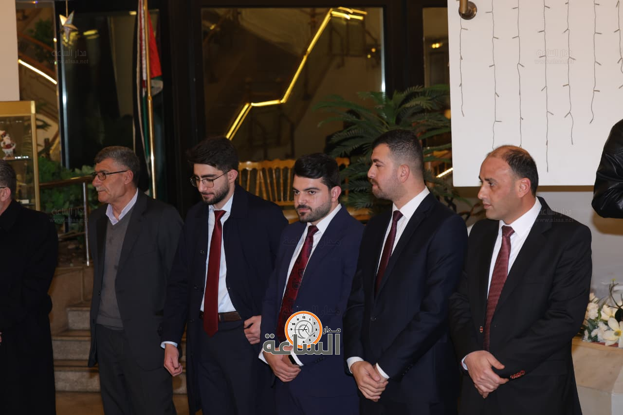 Madar Al-Saa Images 0.3295152588592367