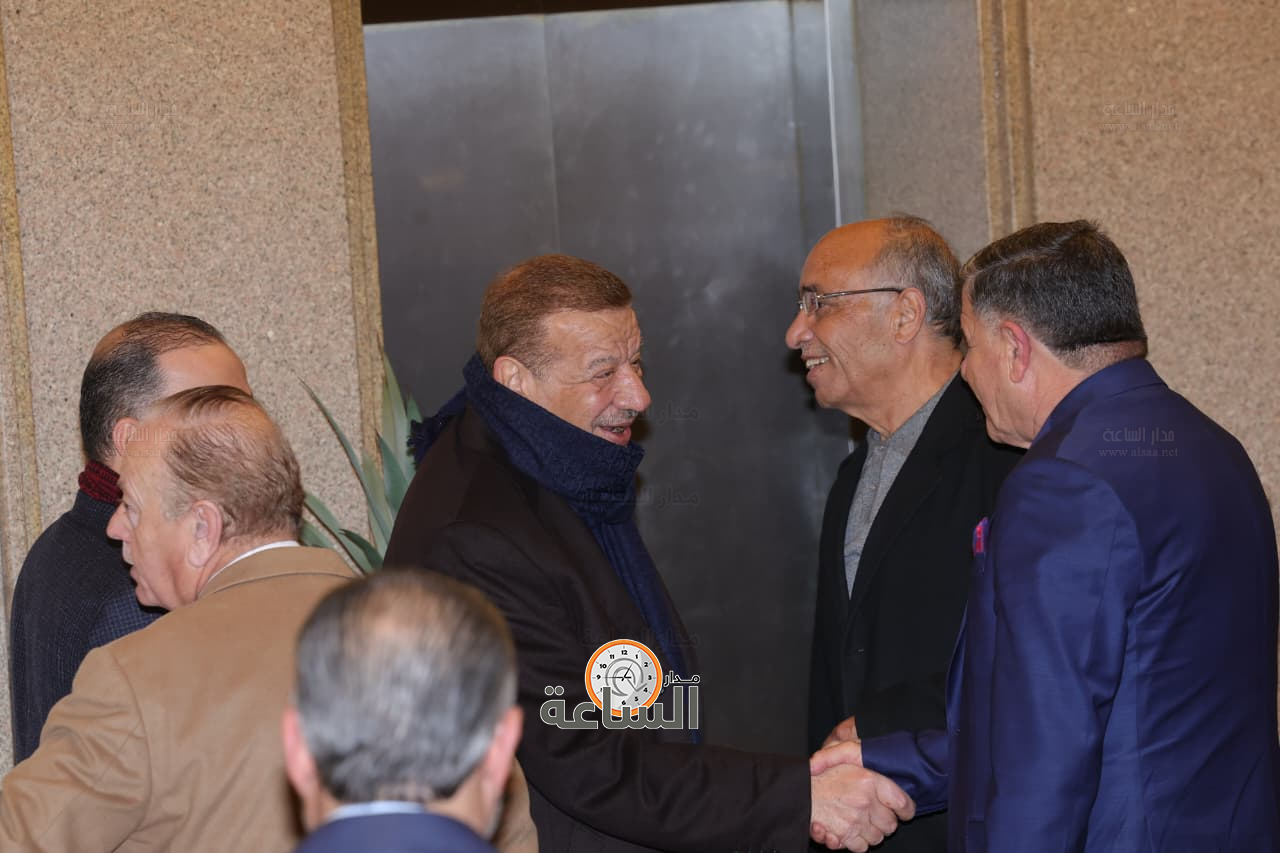 Madar Al-Saa Images 0.5557588841453173