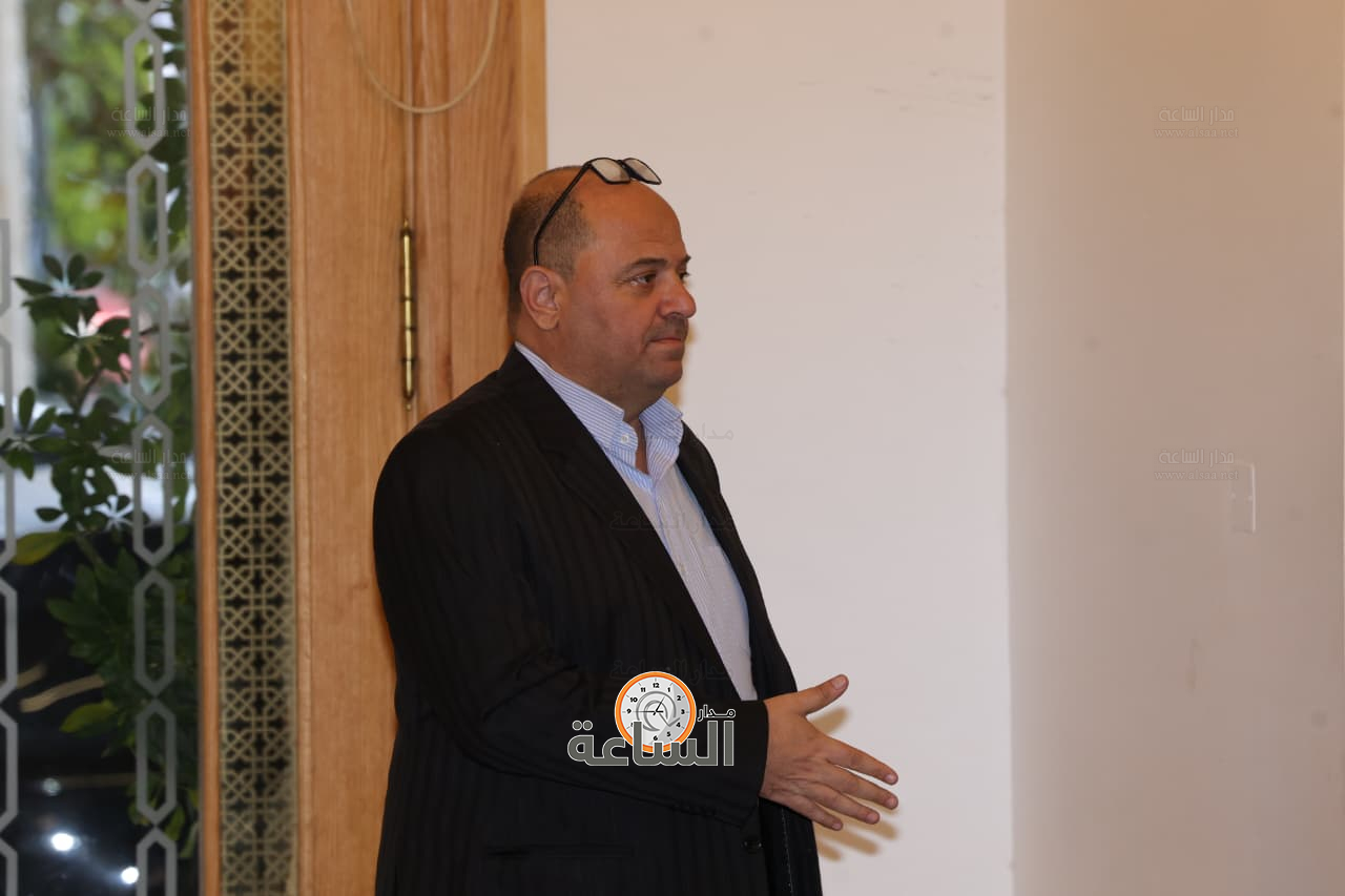 Madar Al-Saa Images 0.25116220607771256