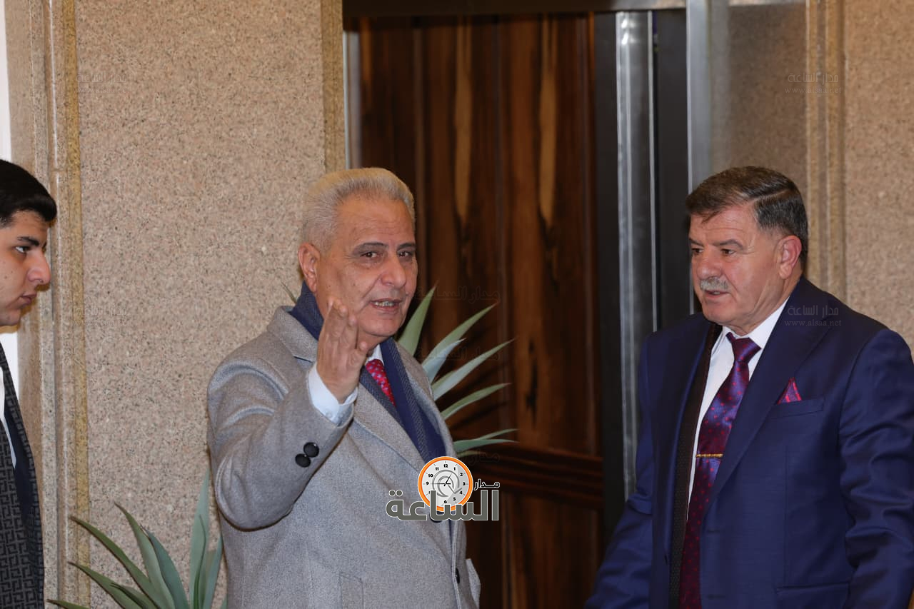 Madar Al-Saa Images 0.09096479075143482