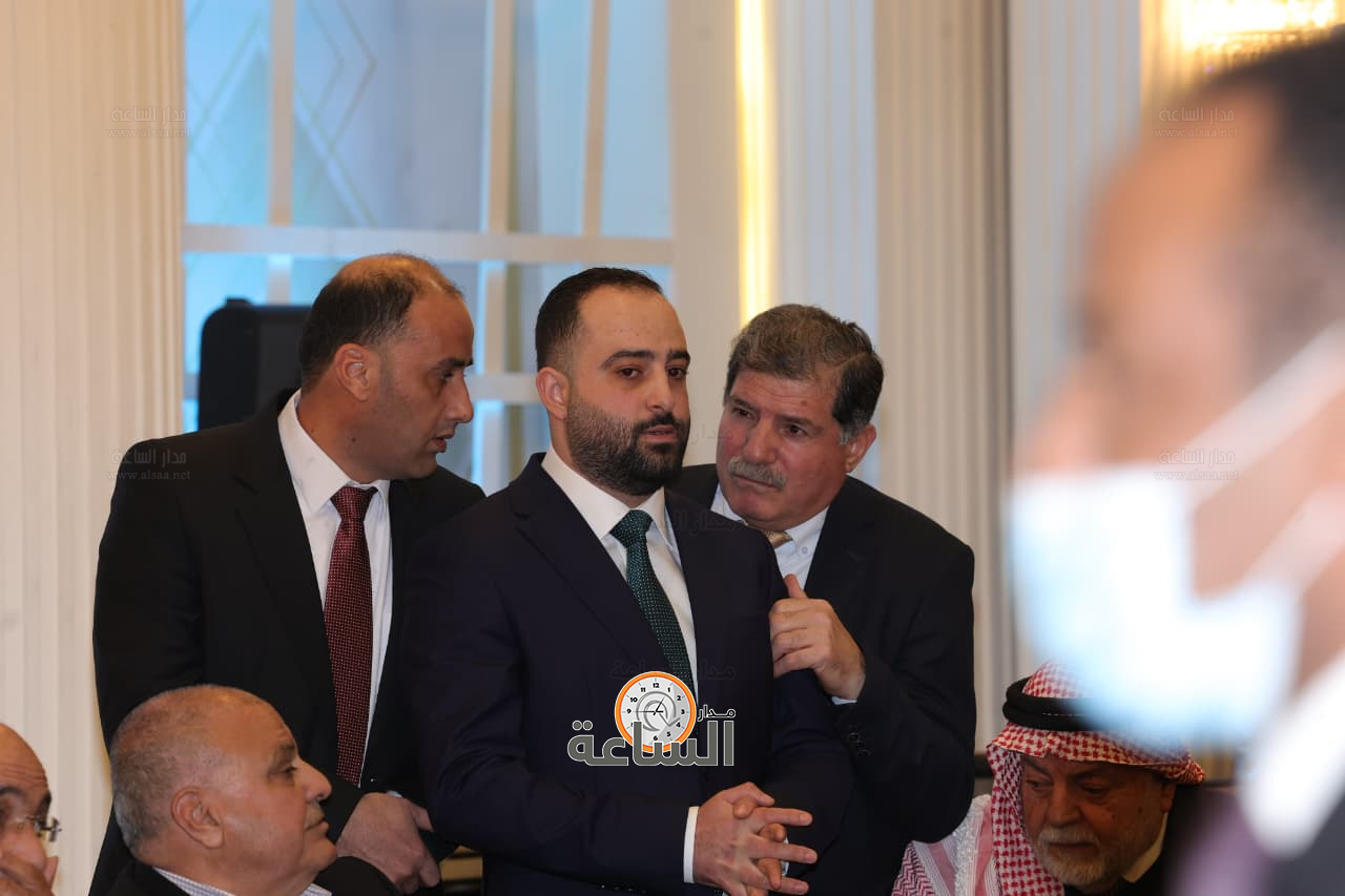 Madar Al-Saa Images 0.414505726542891