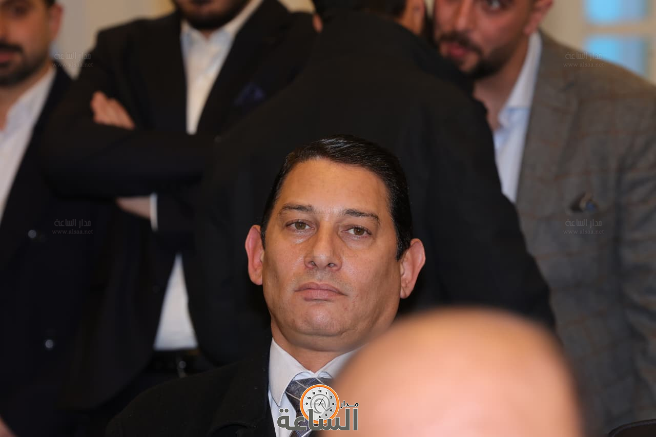 Madar Al-Saa Images 0.054941868632894963