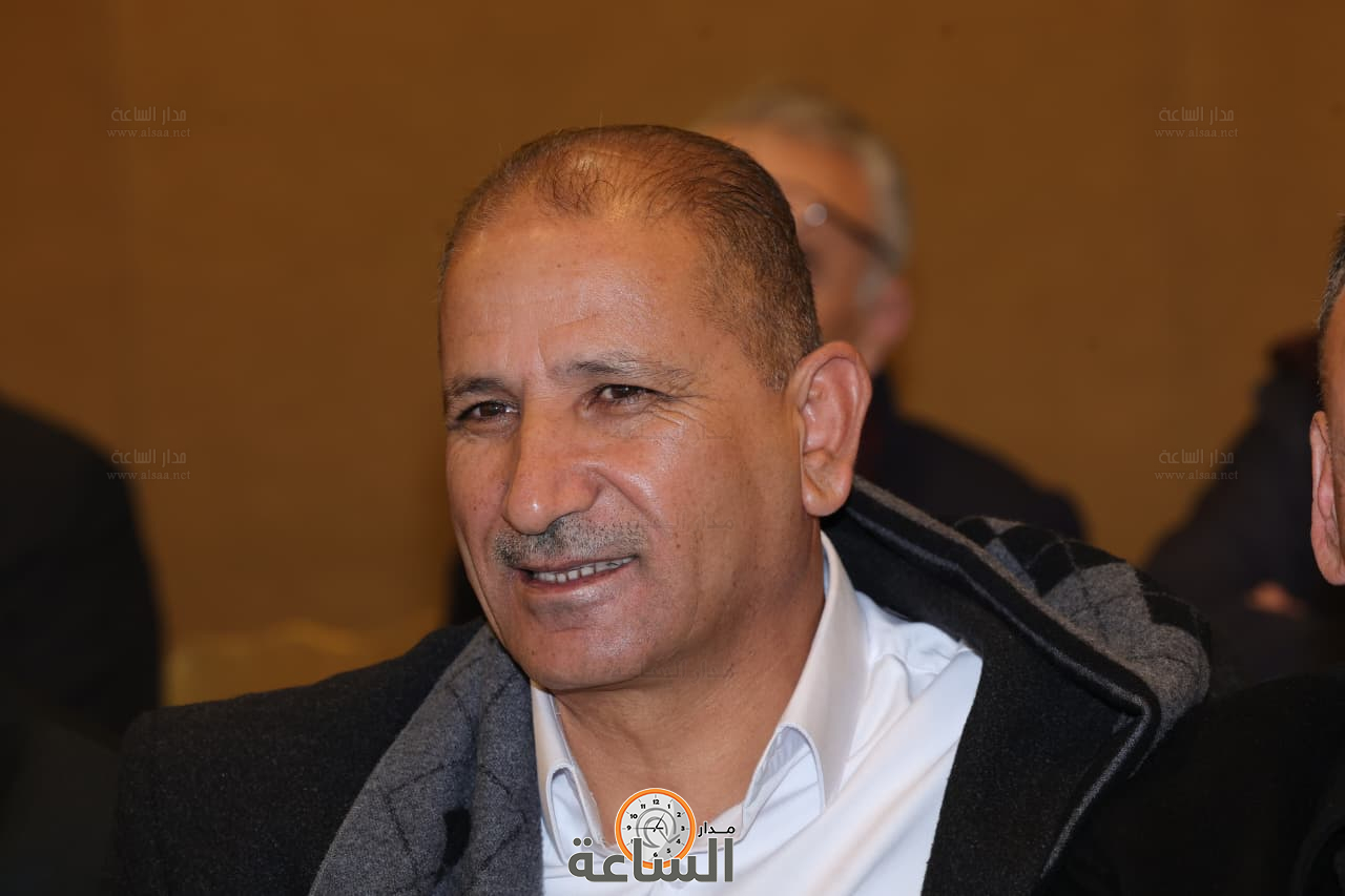 Madar Al-Saa Images 0.45966767594218416