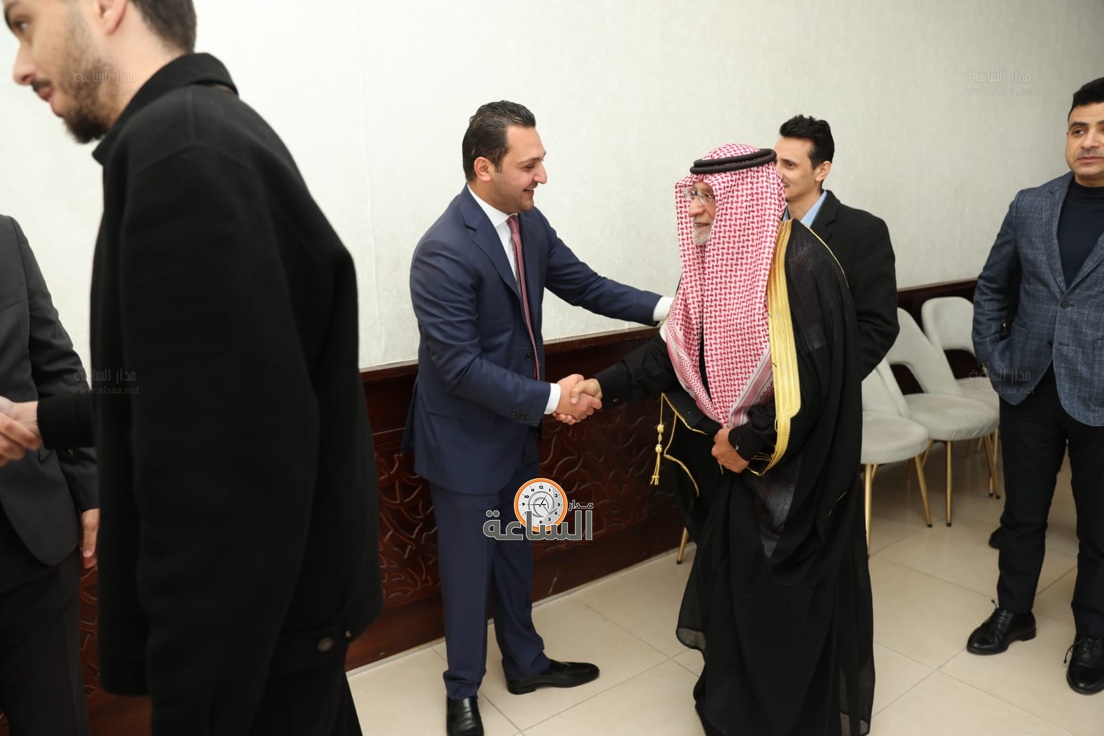 Madar Al-Saa Images 0.018308240083462324